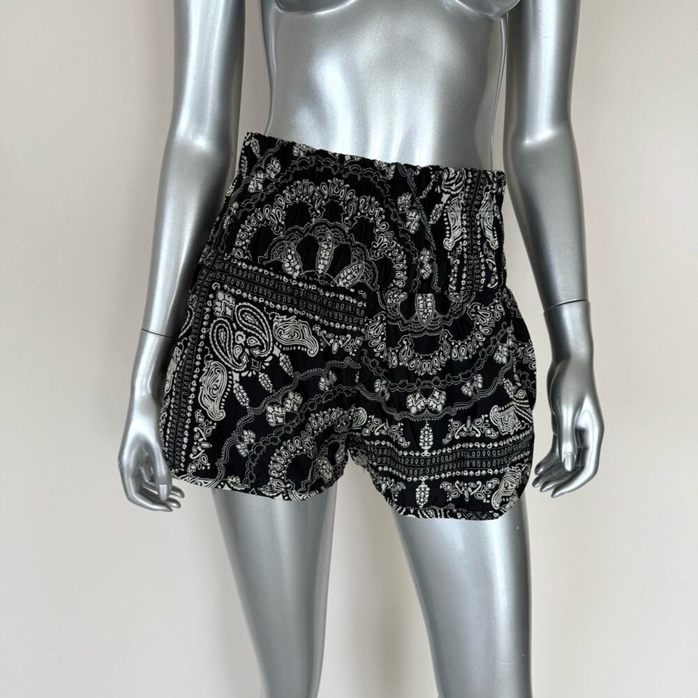 NEW!!! Free People movement shorts size S